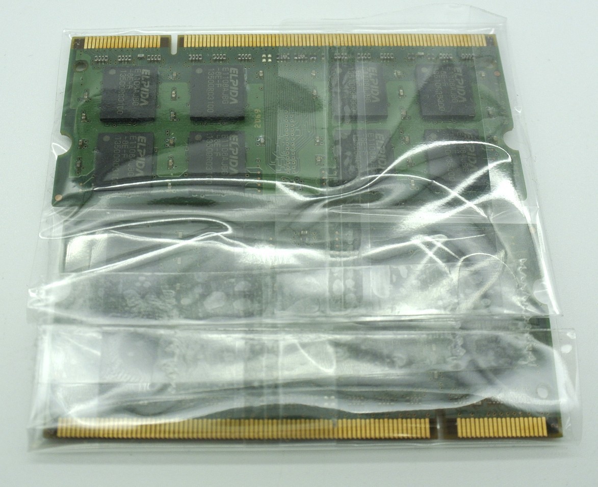 including carriage [ operation tested ]700 jpy *SanMax DDR2-667 PC2-5300S 1 sheets 2GB×2 sheets * total 4GB operation goods * Note for memory * both sides 16 sheets chip 