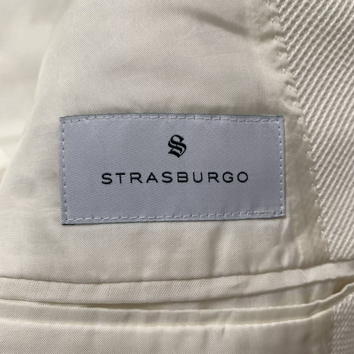 Z ▼ 良品 / 洗練されたデザイン!! 'HOLLAND＆SHERRY社製生地使用' STRASBURGO ストラスブルゴ 日本製 ダブルジャケット 紳士服 beige_画像9