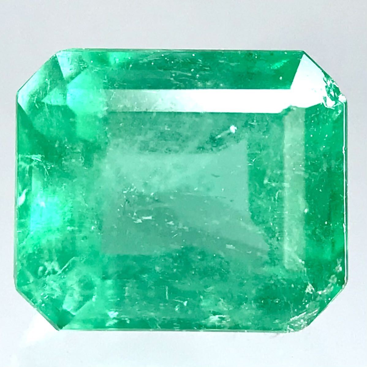 (天然エメラルド0.563ct)m 約5.3×4.5mmソーティング付 ルース 裸石 宝石 ジュエリーjewerly emerald テDG0 i_画像1