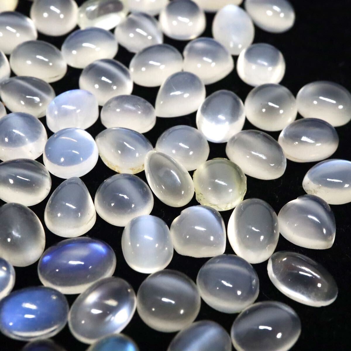 大量!!(天然ムーンストーン82点おまとめ100ct)M ルース 裸石 宝石 ジュエリー jewelry moon stone シラー効果 パワーストーン カボション K_画像3