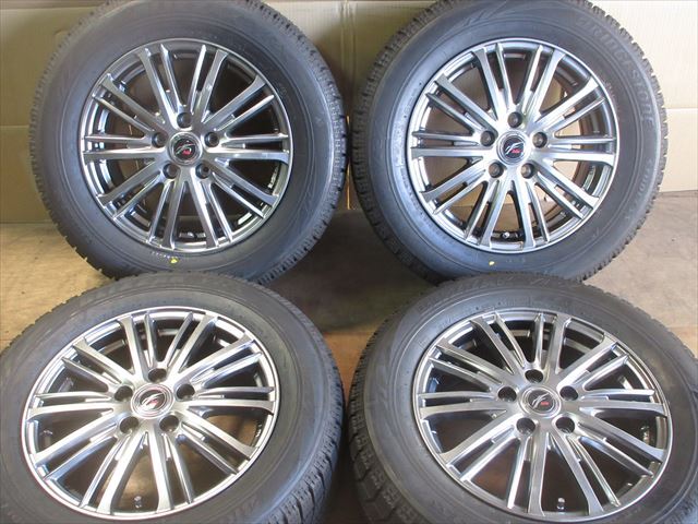 中古 ホイールタイヤ 4本 215/60R16 2022年製 【美品】FANG スタッドレス タイヤ BS ブリザック VRX_画像1