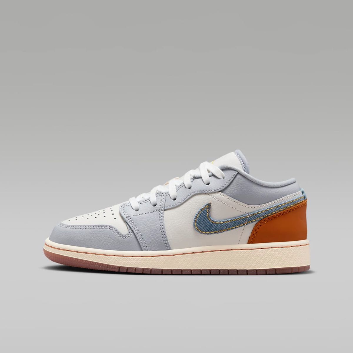 【新品24.5cm】NIKE AIR JORDAN１LOW SE (GS) エアジョーダン１ デニムスウッシュ