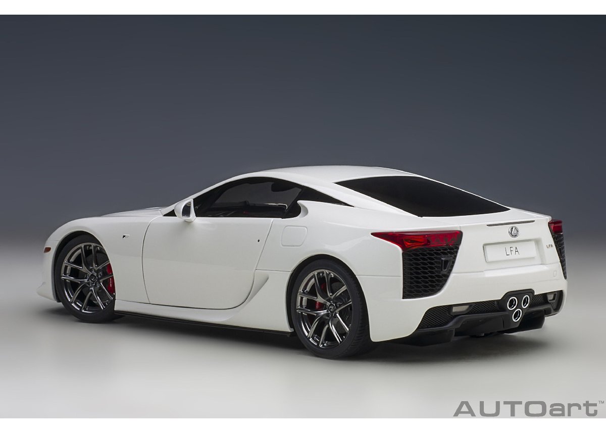 AUTO art 78850 1/18 レクサス LFA （ホワイテスト・ホワイト）_画像2