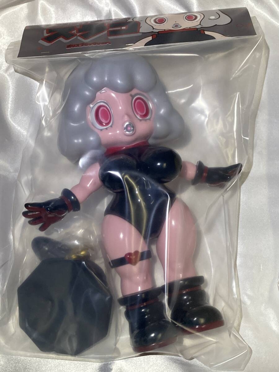 美品 スラコ ポリス ブラック フィギュア ソフビ Yahoo!オークション - studio marusan スラコ ポリスブラック