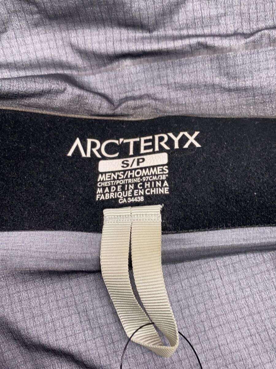 ARC’TERYX◆マウンテンパーカ/-/ナイロン/BLK/無地/18086-106355_画像3