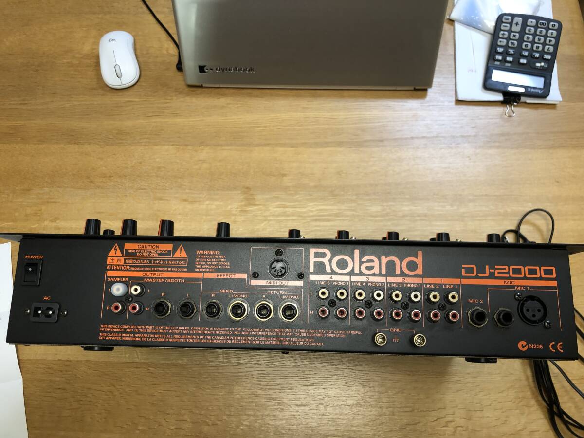  Roland DJ mixer DJ-2000
