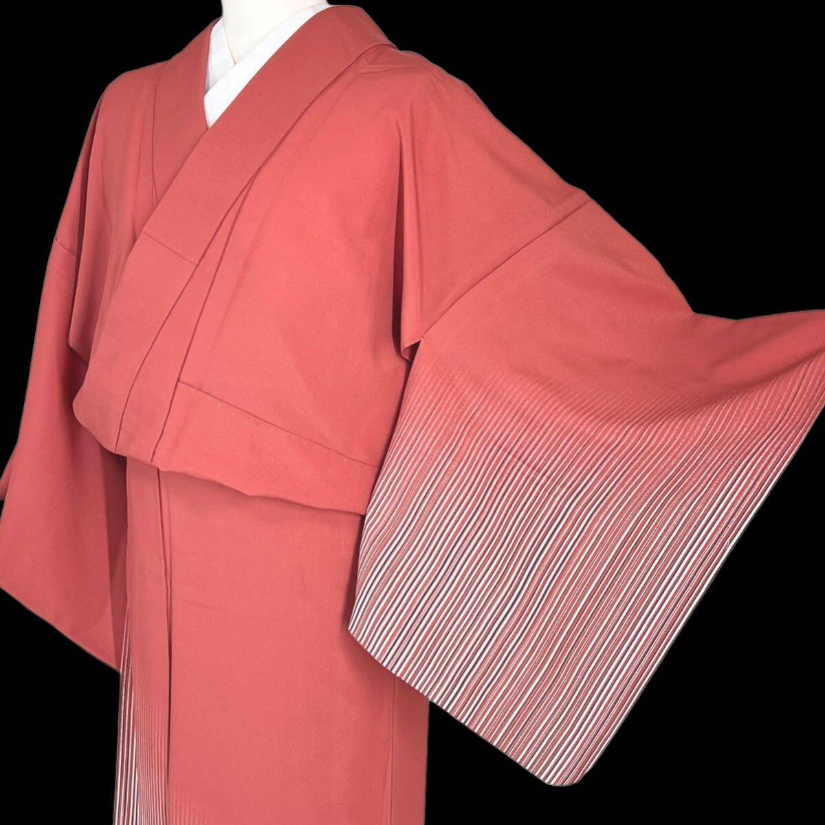 単 単衣着物 ポリエステル着物 きもの カジュアル着物 リサイクル着物 kimono 中古 仕立て上がり 身丈154cm 裄丈65.5cm_画像2