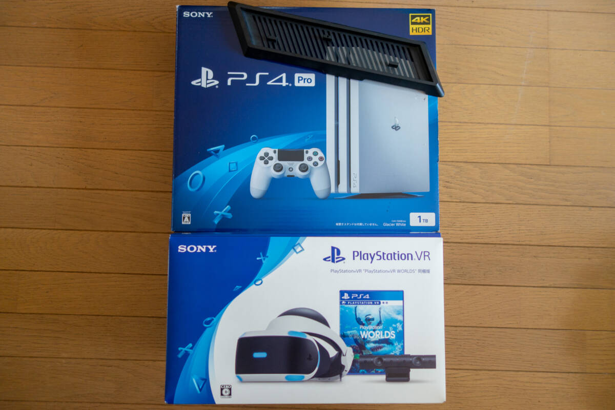 【中古／2TB SSD換装済み】PS4 Pro CUH-7200BB02 プレイステーション4 Pro グレイシャー・ホワイト PSVR他セット_画像1