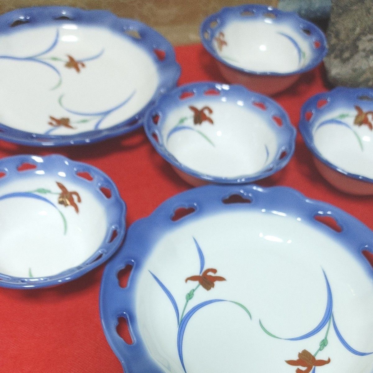 藍蘭　小鉢4つ、中皿2つ　長期保存未使用　骨董品