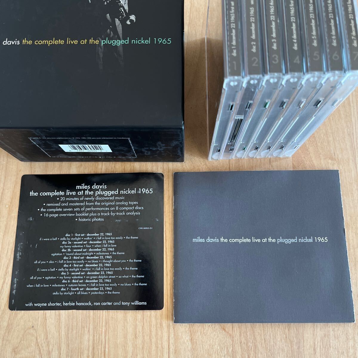 【美品 US盤 8枚組CD Box】 Miles Davis / The Complete Live At Plugged Nickel 1965 マイルス・デイヴィス CXK66955 コンプリートの画像7