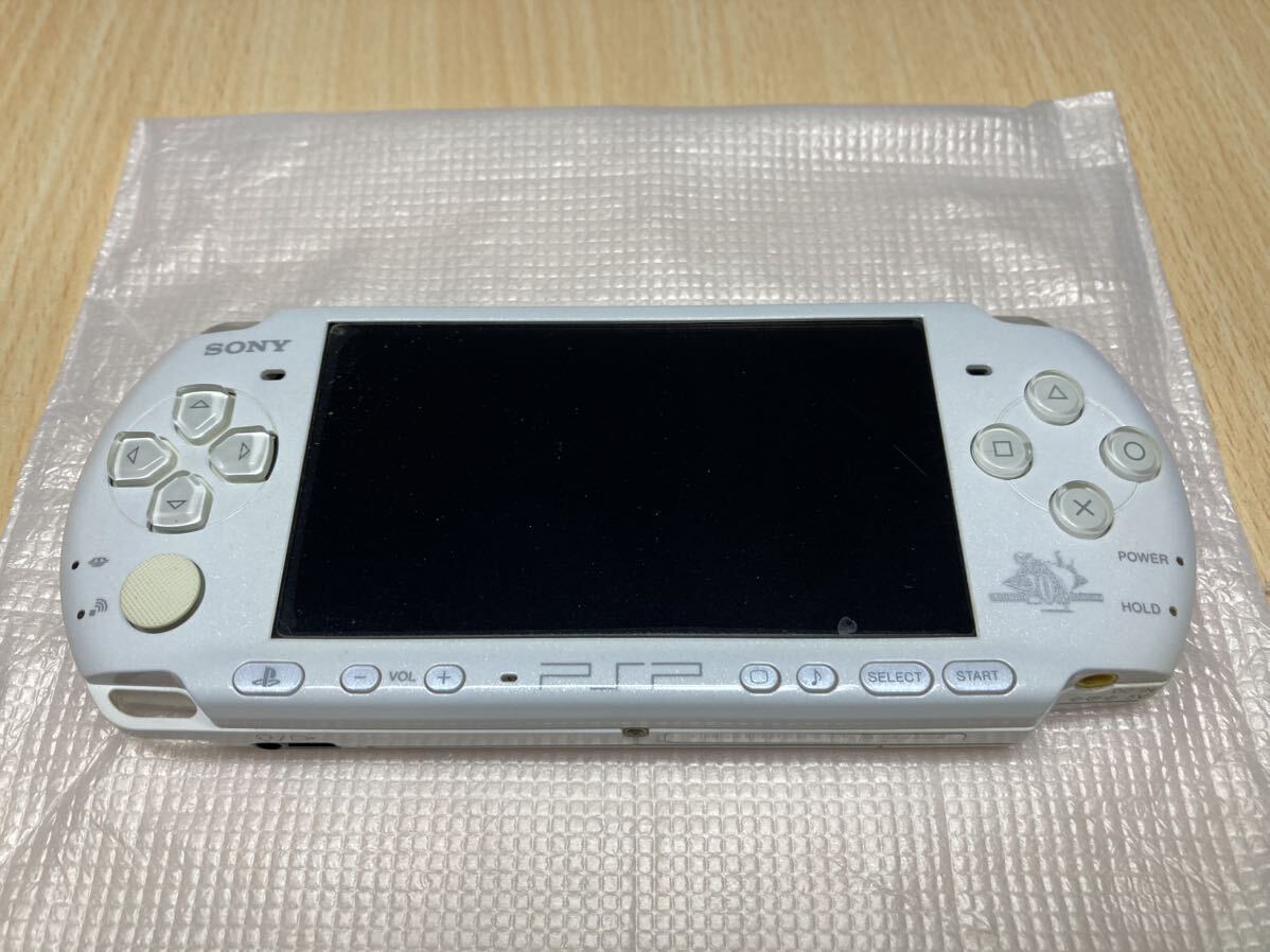 PSP3000ディシディア ファイナルファンタジー 20周年記念商品　SONY ソニー プレイステーションポータブル_画像4