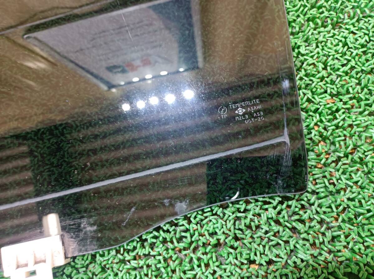 日産 スカイライン GH-V35 2006年式 リアドアガラス　左 発送サイズ「2L」 NSP131453_画像3