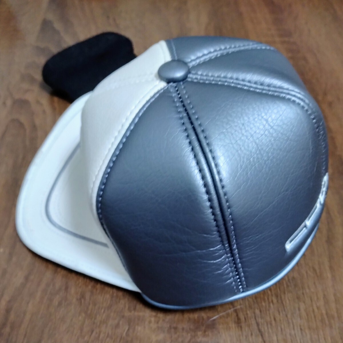 プーマ　PUMA　コブラ　cobura　ドライバー用　ヘッドカバー　ゴルフ　カバー　CAP　帽子型_画像3