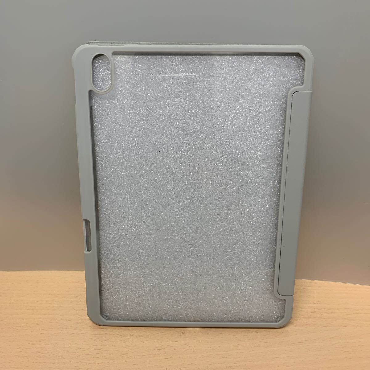 y051017m iPad Air 5 ケース　背面透明 ペンシル収納 カバー 耐衝撃 軽量 スタンド オートスリープ グレー