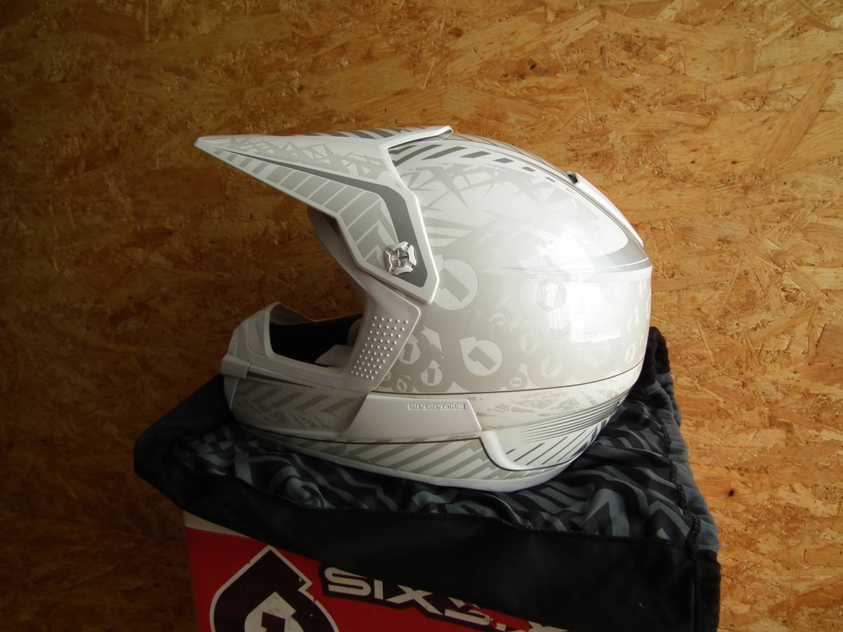 SIXSIXONE(661) FENIX ヘルメット RAD GHOST XSサイズ(53cm-54cm SIXSIXONE(661) FENIX ヘルメット RAD GHOST XSサイズ(53cm-54cm