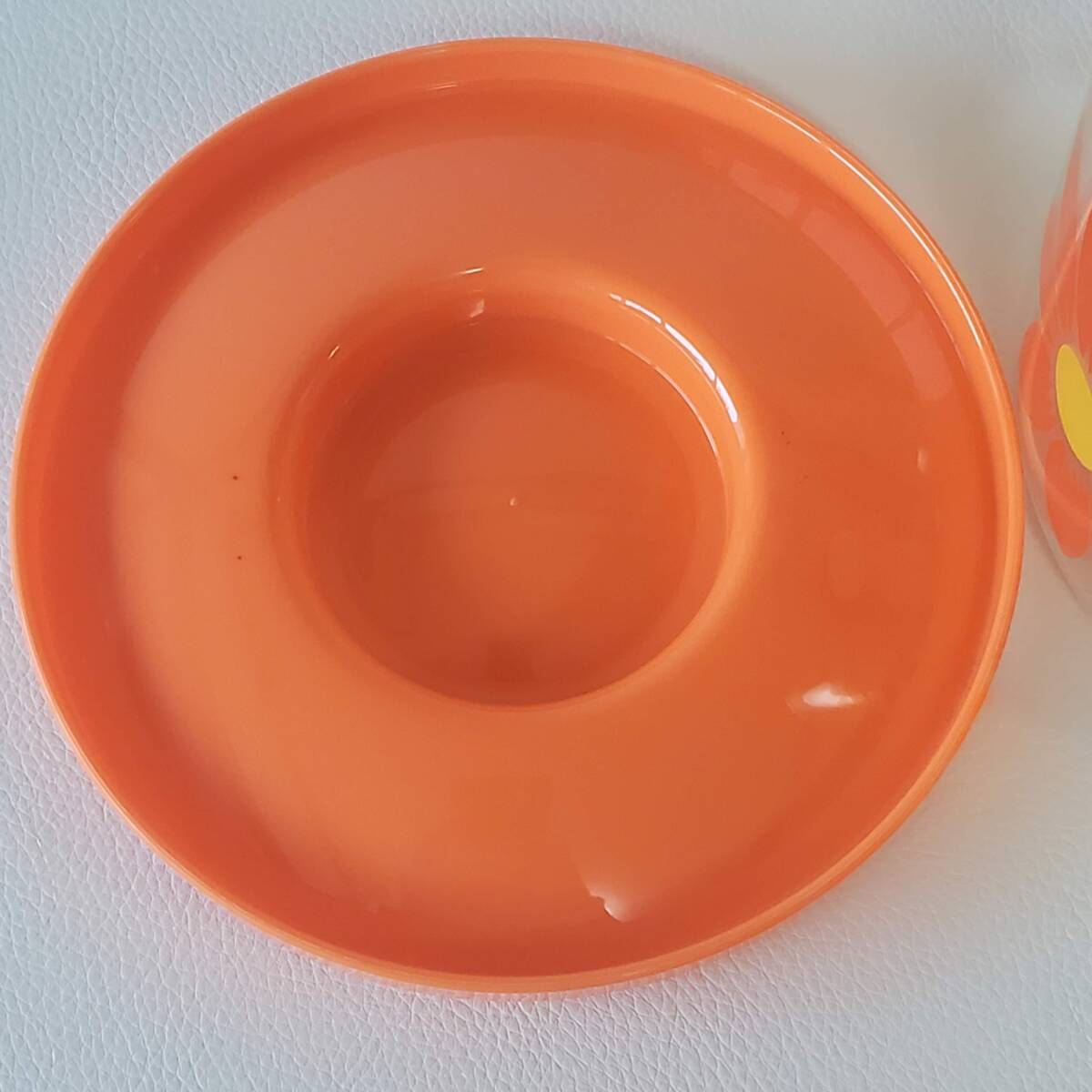 昭和レトロ レトロポップ 花柄 フタ付き 保存容器 プラスチック オレンジ キッチン雑貨 _画像5