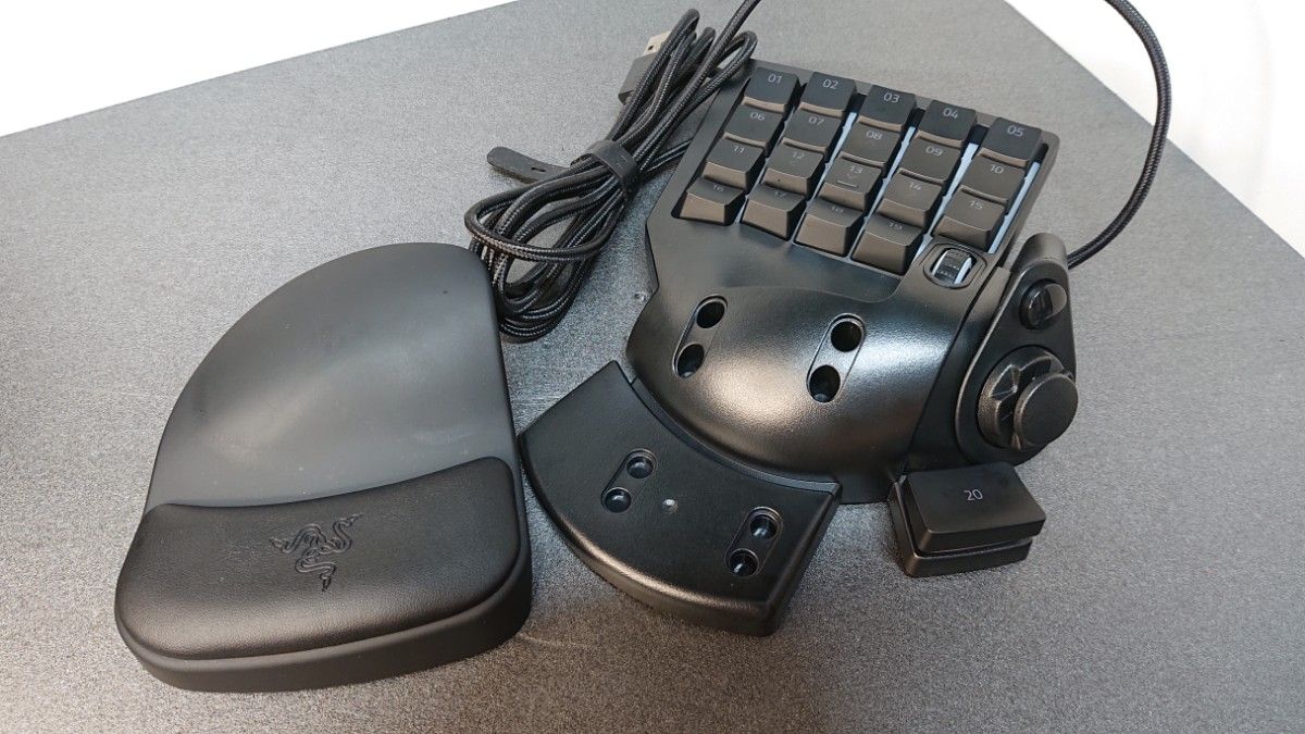 Razer TARTARUS V2 ゲーミングキーパッド ①(左手デバイス Razer TARTARUS V2 ゲーミングキーパッド ①(左手デバイス