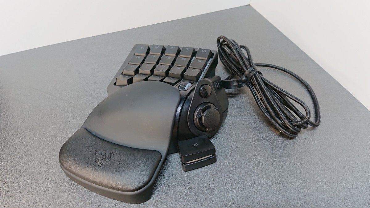 Razer TARTARUS V2 ゲーミングキーパッド ①(左手デバイス Razer TARTARUS V2 ゲーミングキーパッド ①(左手デバイス