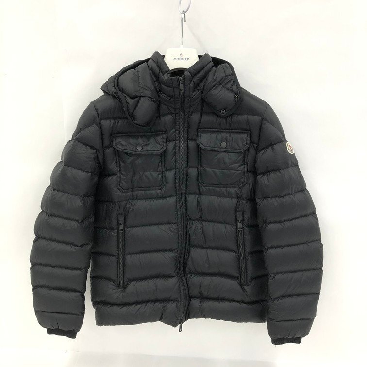 MONCLER　モンクレール　ダウンジャケット　サイズ4　ハンガー付き　カバー付き【CEAJ6013】_画像1