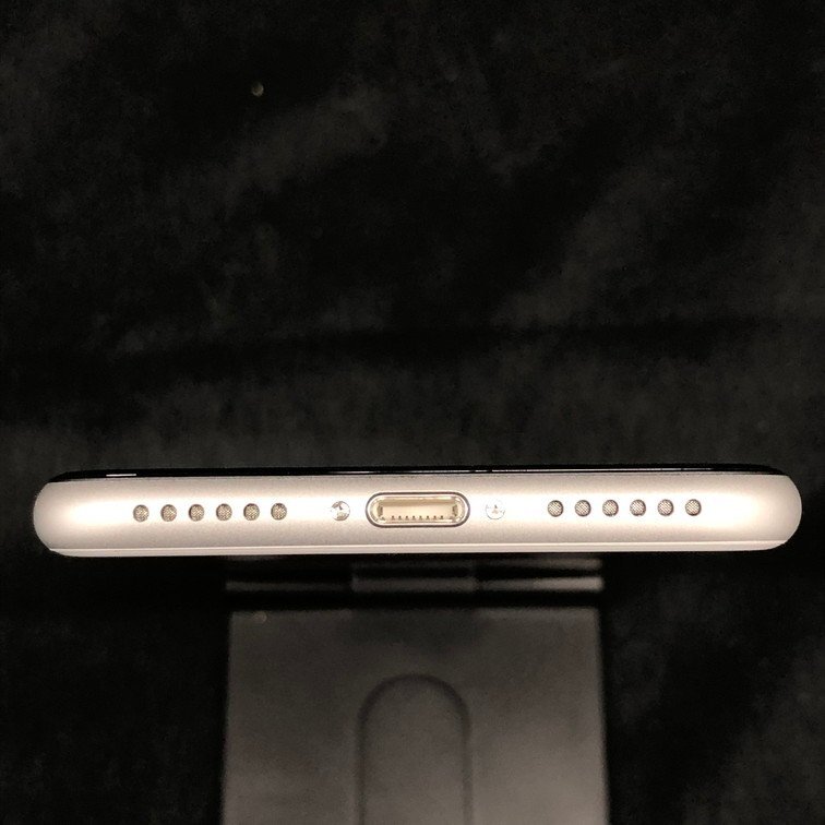 Apple iPhone SE 第2世代 A2296 ホワイト 64GB MHGQ3J/A 初期化済 箱付属品付き【CEAM6008】_画像7