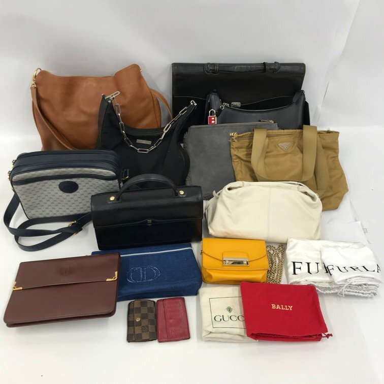 レディース　バッグ　キーケース　おまとめ　GUCCI/LouisVuitton/GIVENCHY/他【CEAM5005】_画像1