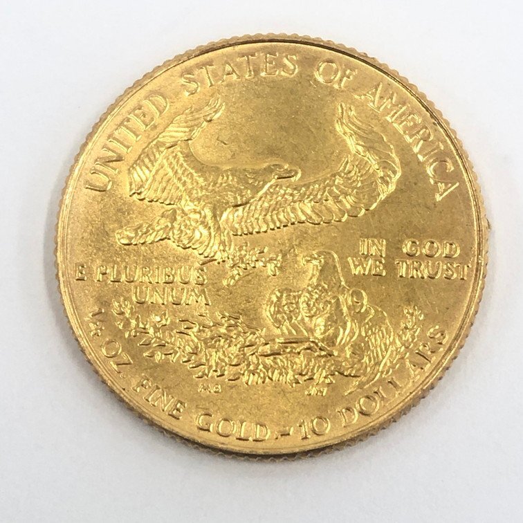 K22　アメリカ　イーグル金貨　1/4oz　10ドル　総重量8.6g【CEAH0024】_画像1