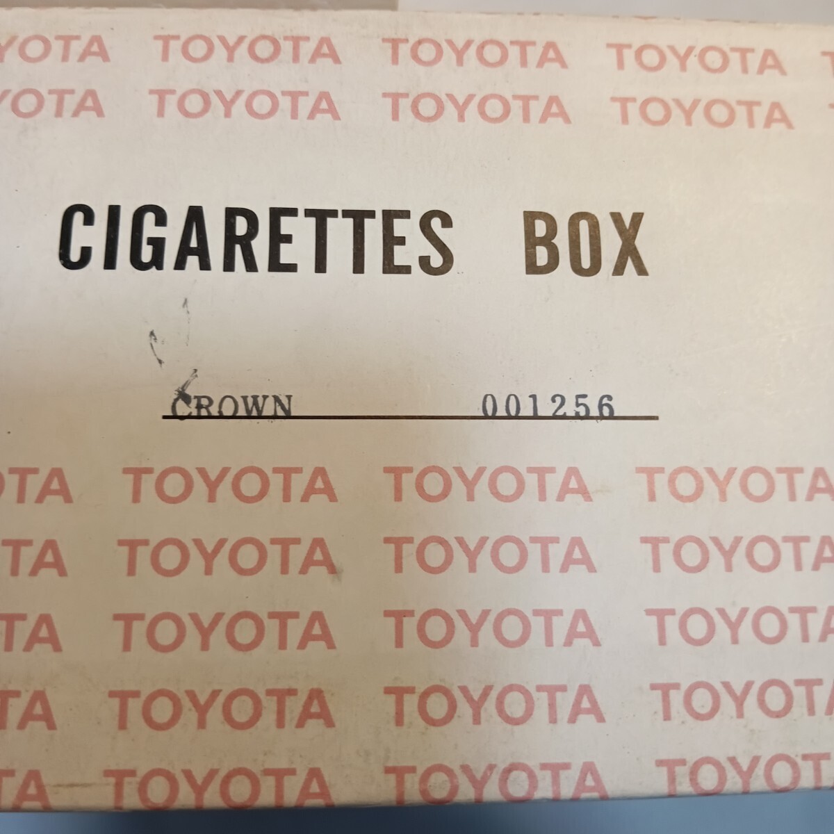  Toyota Crown made of metal cigarette case original box have unopened ultimate beautiful goods 