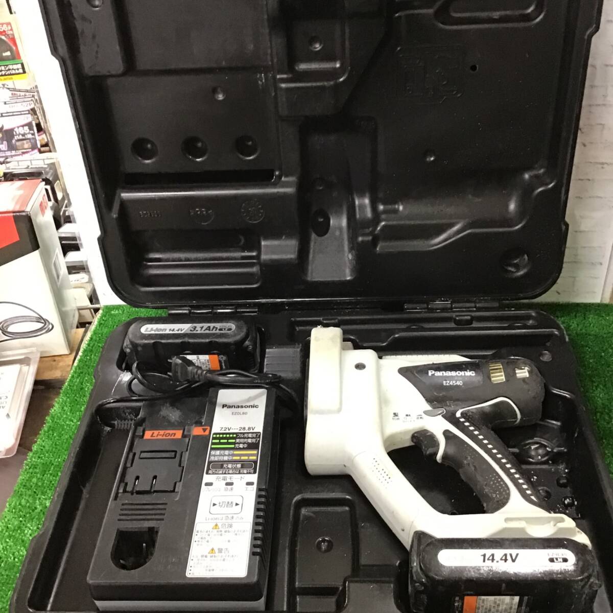 【中古品】○パナソニック(Panasonic) 14.4V コードレス全ネジカッターー EZ4540LZ2S-B_画像1