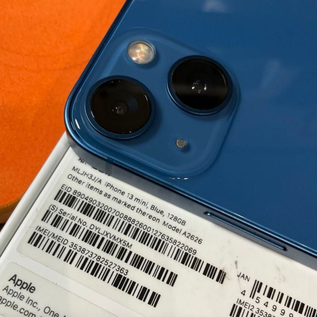 新品同様美品 iPhone13 mini 128GB ブルー SIMフリー バッテリー 新品同様美品 iPhone13 mini 128GB ブルー SIMフリー バッテリー
