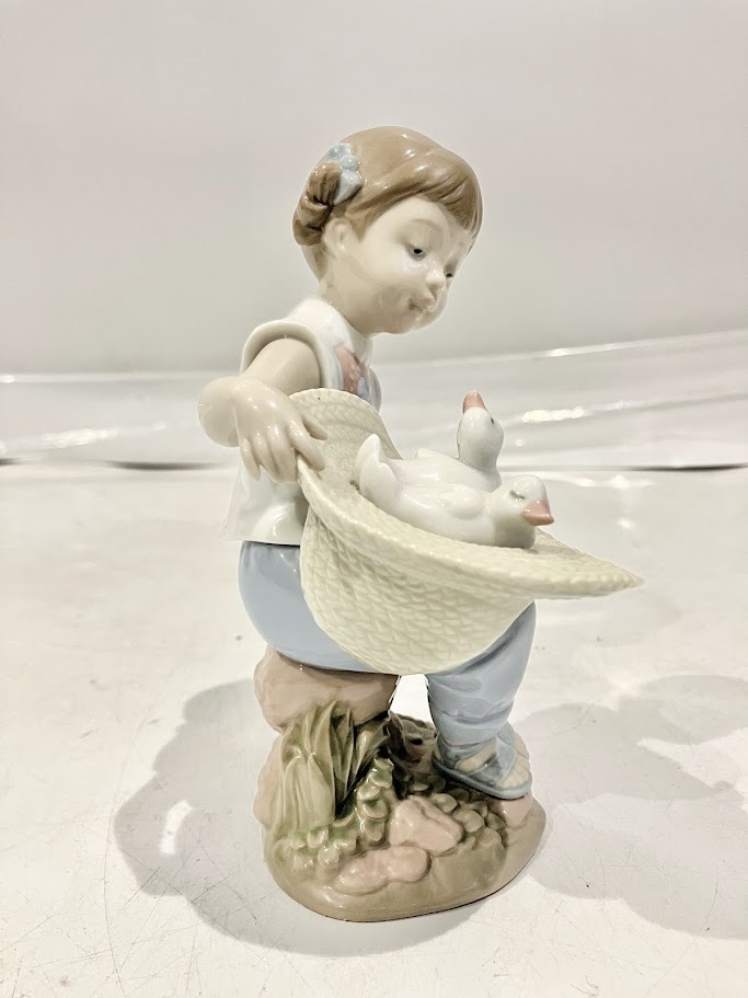  LLADRO リヤドロ 「アヒルとおしゃべり」 No.6759 フィギュリン 置物 陶器人形 インテリア (24/5/5)の画像2