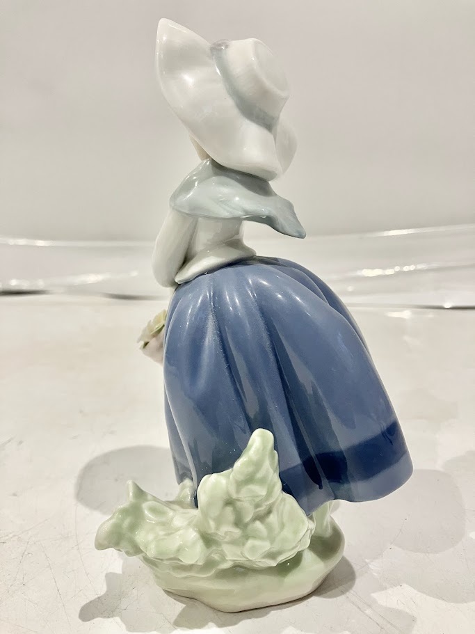  LLADRO リヤドロ 「きれいな花ばかり」 No.5222 フィギュリン 置物 陶器人形 インテリア (24/5/5)の画像5