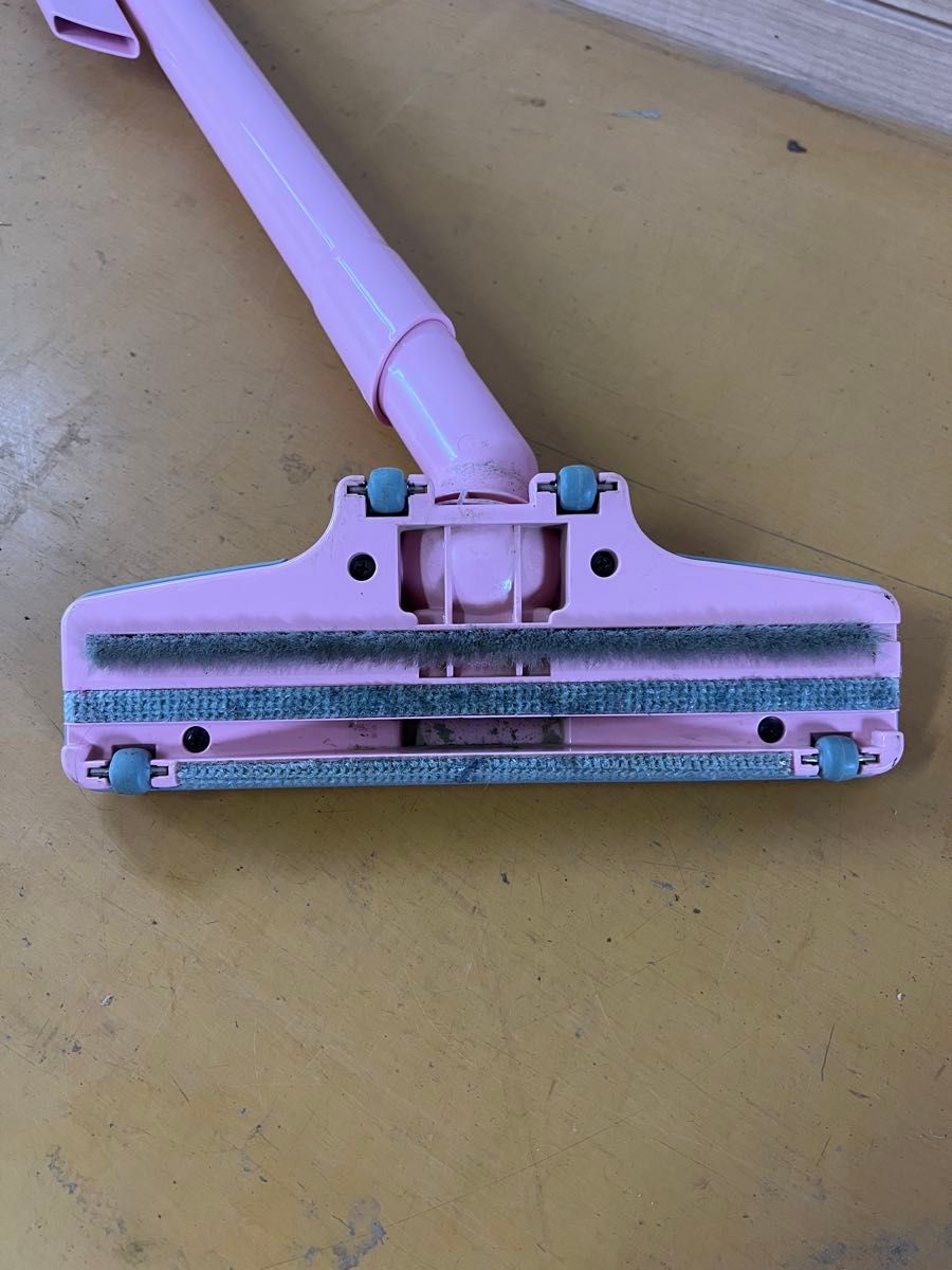 マキタ　充電式クリーナー　紙パック式　ピンク