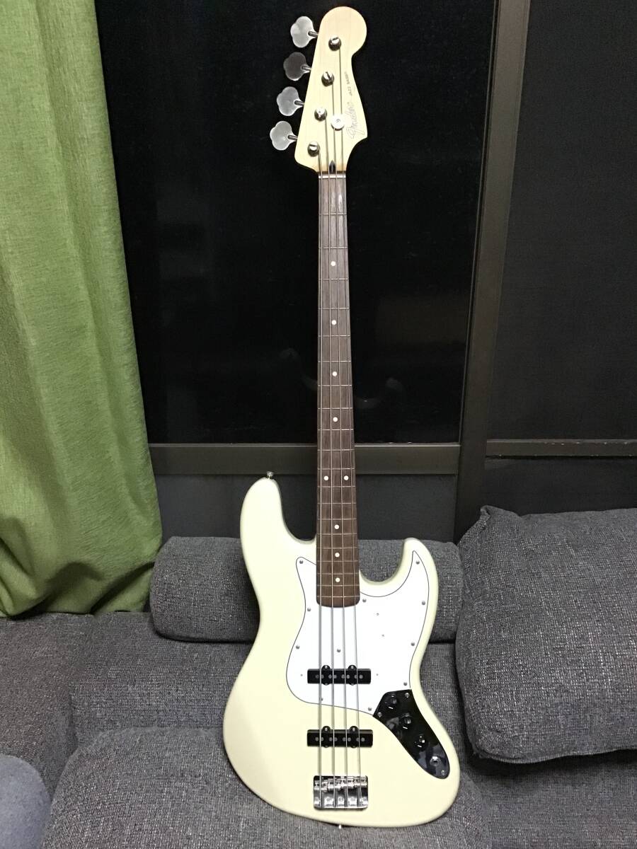 Fender フェンダー JAZZ BASS ジャズベース エレキ ベース エレキベース MADE IN JAPAN ホワイト_画像1