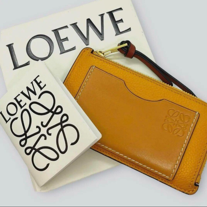 奇跡の新品未使用！1円出品！LOEWE ロエベ　フラグメントケース　カードケース　アナグラム　コインケース L字ファスナー_画像2