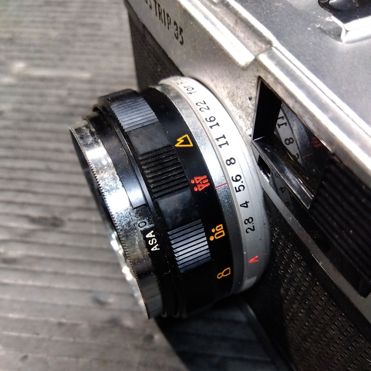 ケース付 動作未確認 OLYMPUS TRIP35 オリンパス 1:2.8 f=40mm 昭和レトロ フィルムカメラの画像4