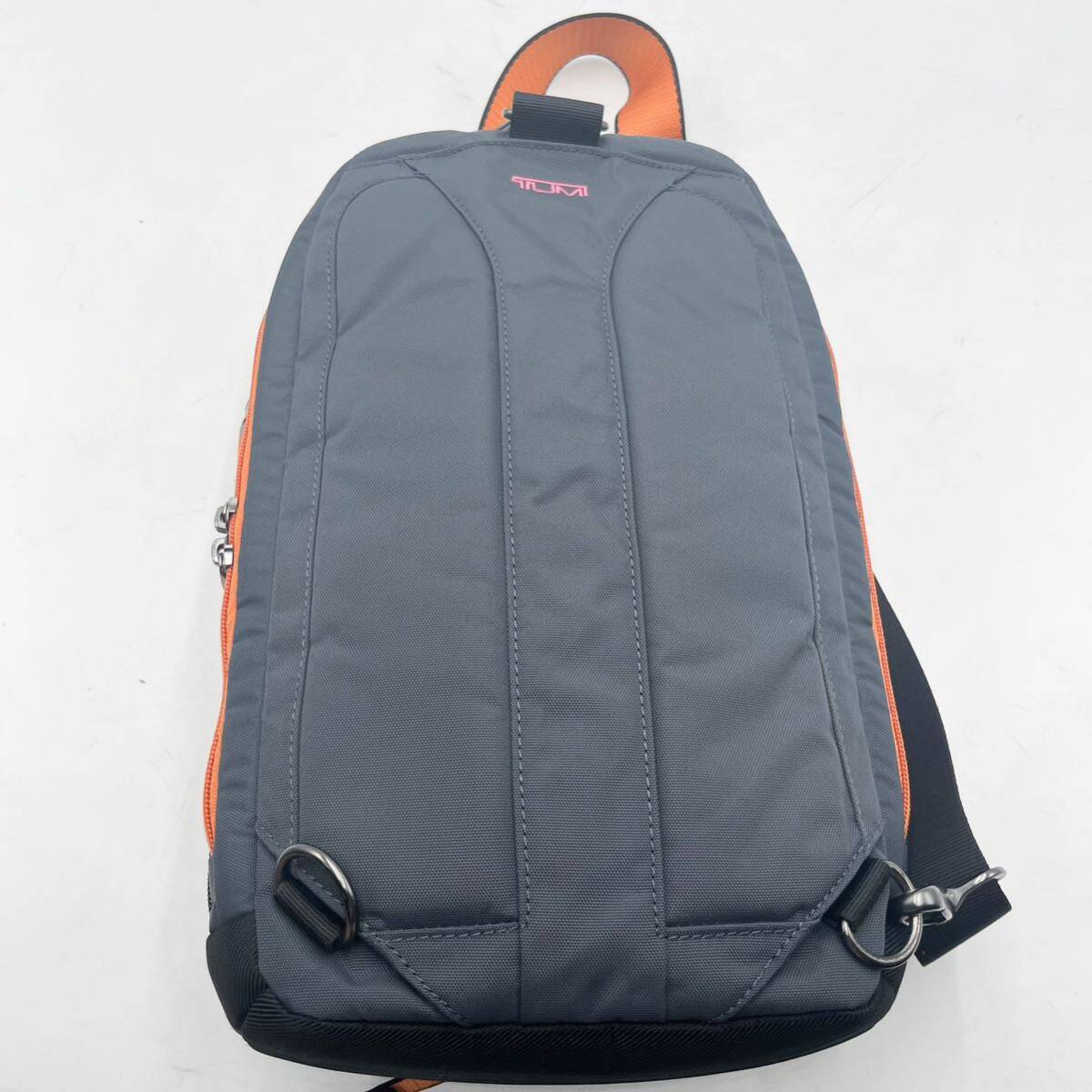 1円 【激レア】 トゥミ TUMI ショルダーバッグ ボディバッグ バリスティックナイロン ピンク ブラック 黒 オレンジの画像2