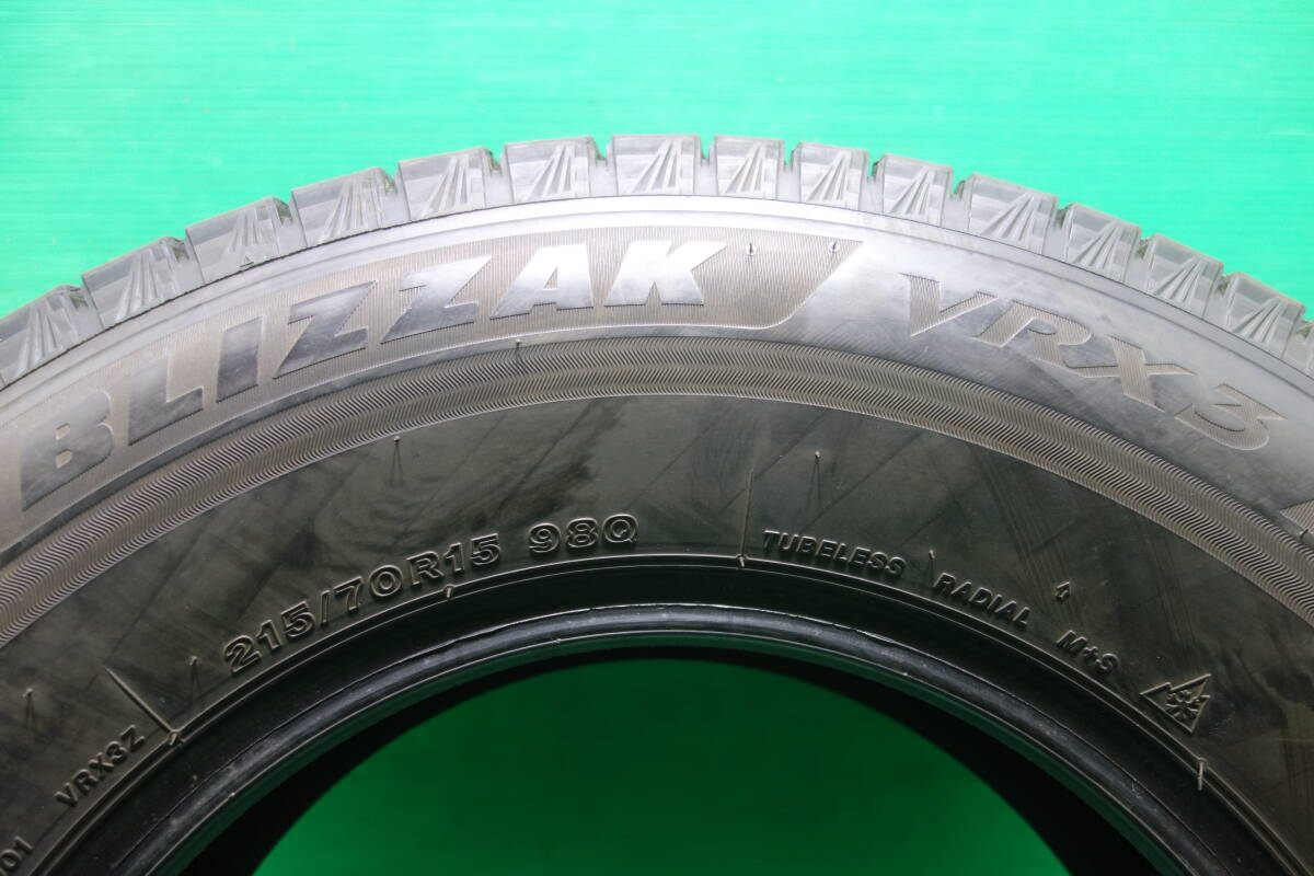 L1658-22 送料無料 215/70R15 スタッドレスタイヤ 4本セット ブリヂストン ブリザック VRX3 7分山 2022年製_画像7