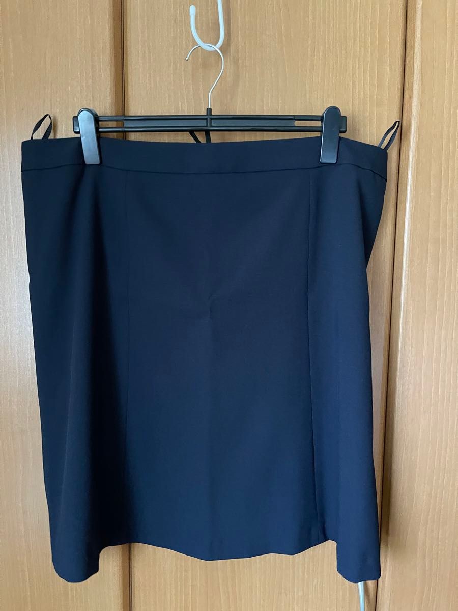 未使用　ストレッチ 洗濯可　ノーカラージャケット スカートスーツ　紺　ネイビー