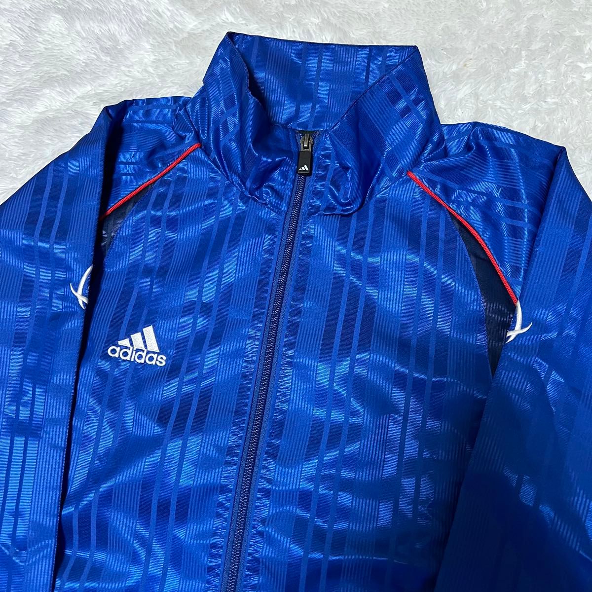 アディダス Mサイズ ジャージ 上下 セットアップ ブルー×赤 ロゴ アディダス Mサイズ ジャージ 上下 セットアップ ブルー×赤 ロゴ