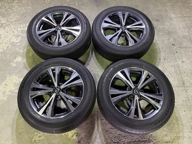 ☆C-8493 32エクストレイル純正 18×7＋45 114.3-5ｈ ダンロップ グランドテック 225/60-18 美品 室内保管☆の画像1