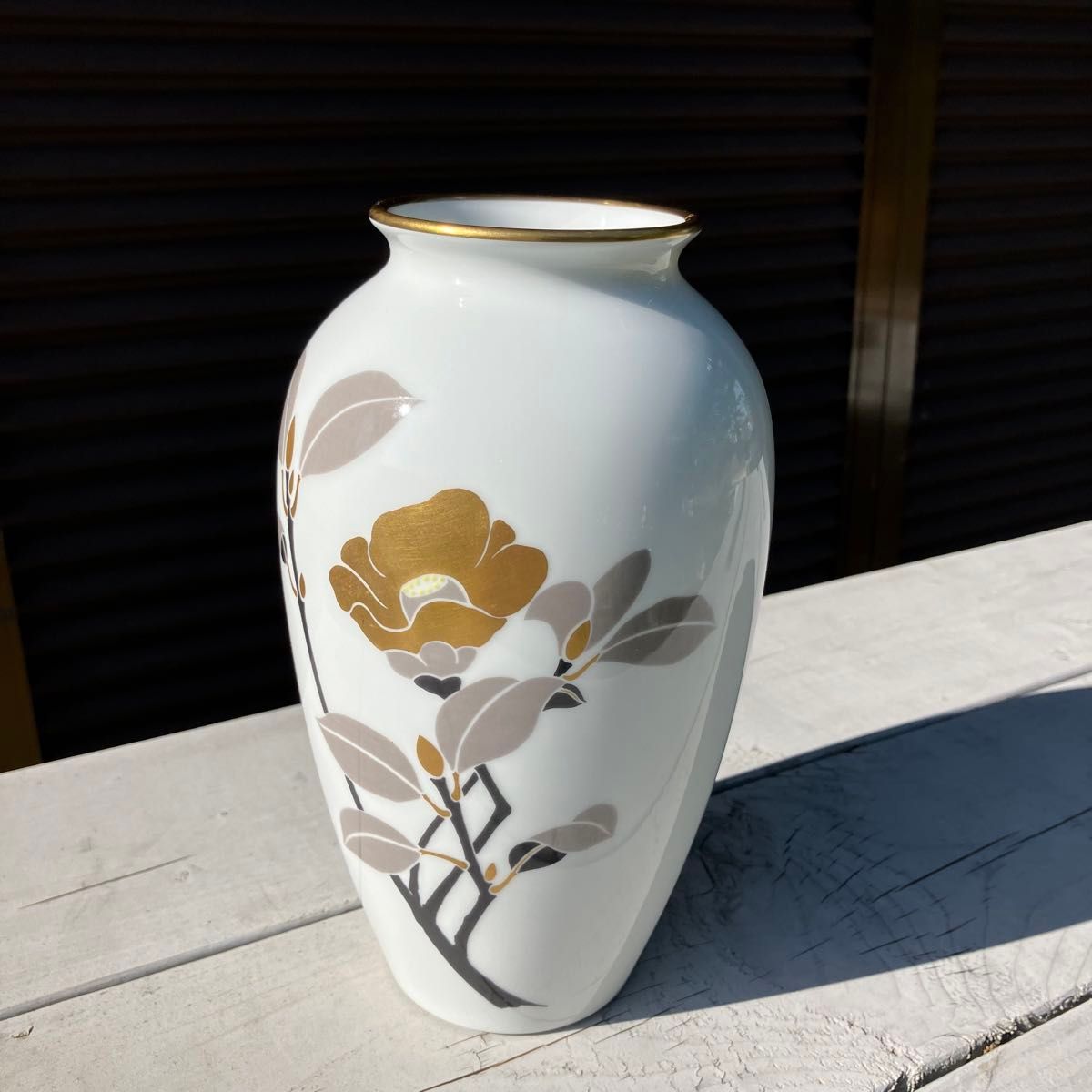 大倉陶園 金蝕 椿の花瓶 22cm  花器 花瓶 フラワーベース 大倉陶園 陶器 花入 壺