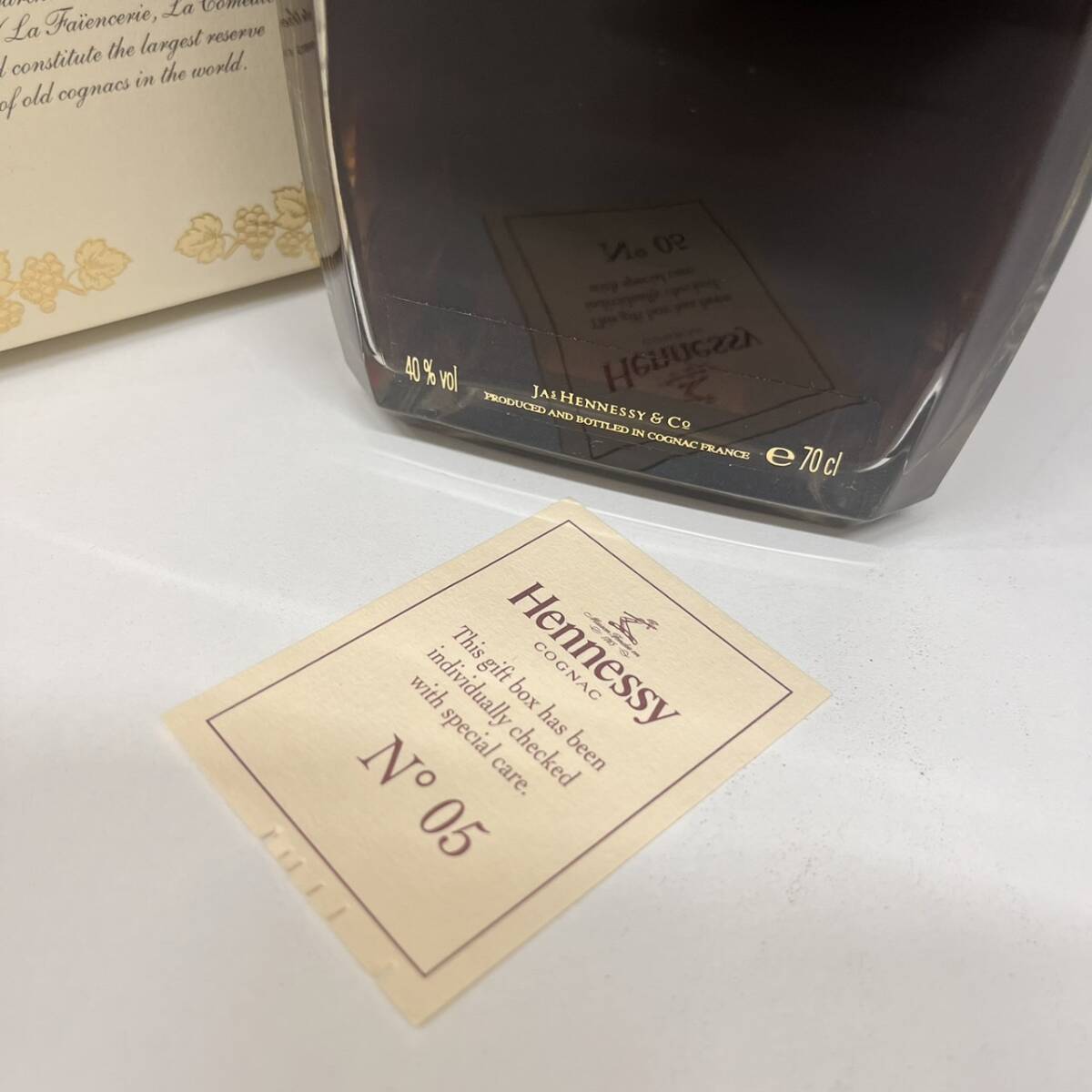 [C-24919] Hennessy красный книжка библиотека te Canter Gold верх 700ml 40% коробка коньяк редкость Hennessey не . штекер хранение товар 