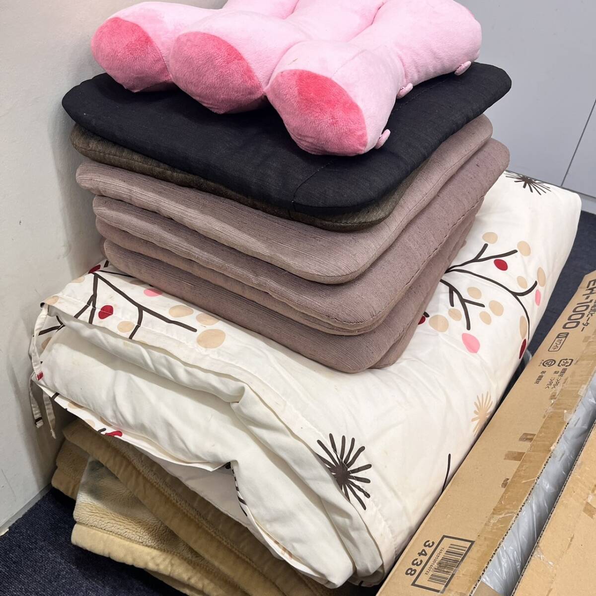 [C-22464] комплект продажа бытовая техника futon подушка для сидения подушка futon ...EH-1000 инфракрасные лучи электрический обогреватель электризация не проверка обычный использование б/у товар 