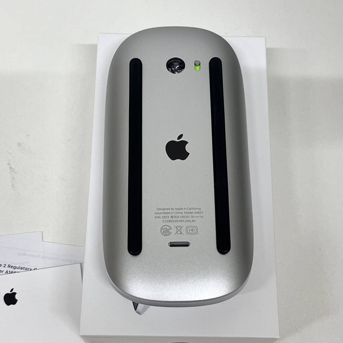 【C-24810】Apple Magic Mouse2 MLA02J/A マウス 箱付き 動作未確認 現状品_画像4