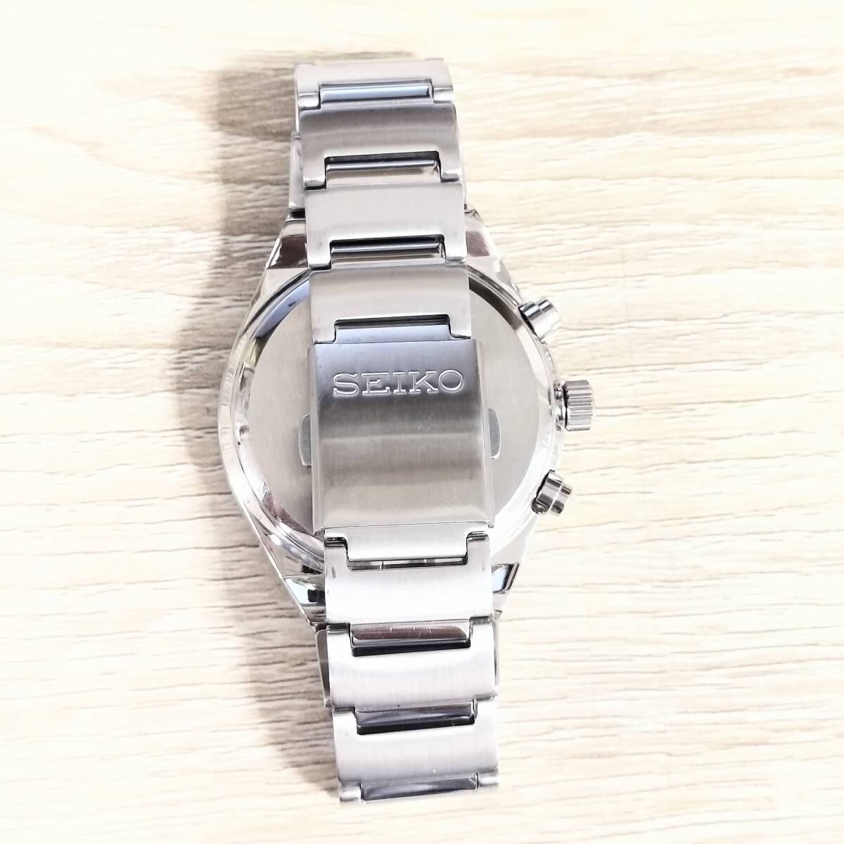 【F-15068】1円～ SEIKO WORLD TIME SOLAR セイコー ソーラー メンズ 時計 V195-0AE0 不動品 ジャンク扱い 付属品なし_画像5