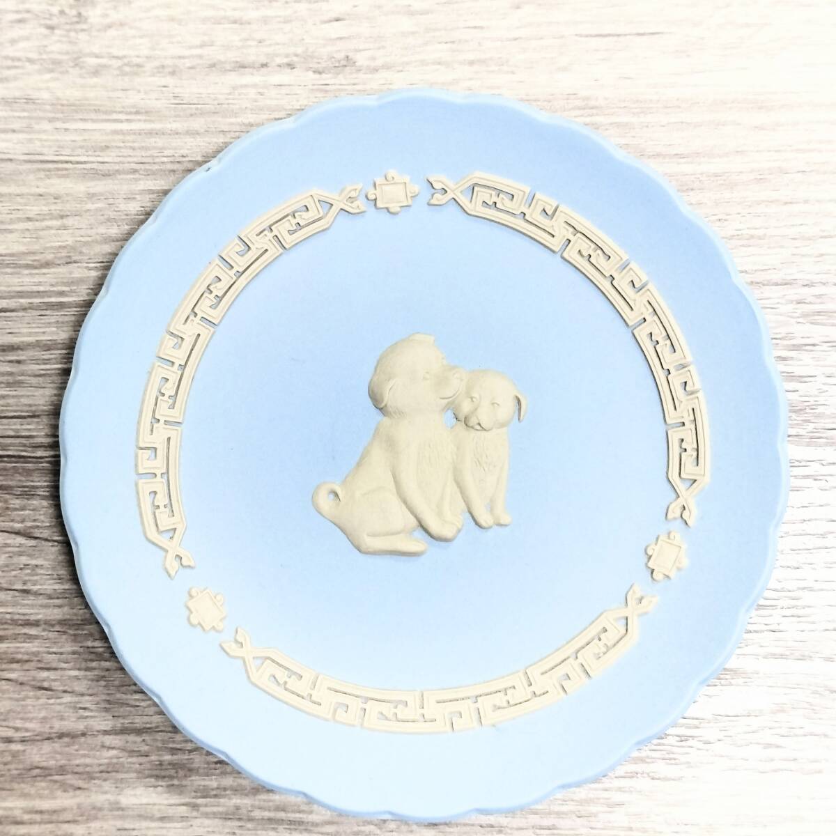 【F-12176a】1円～ 食器おまとめ Tiffany＆Co./WEDGWOOD/肥前哲三郎窯 保管品、使用品混在 インテリアにオススメ 高級食器　陶器おまけつき_画像4