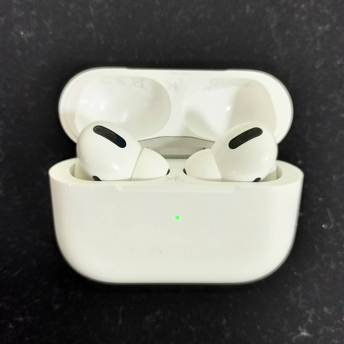 [F-15012]1 jpy ~ Apple AirPods Pro the first generation MWP22JA use impression equipped charger lack of electrification verification settled Apple wireless earphone 