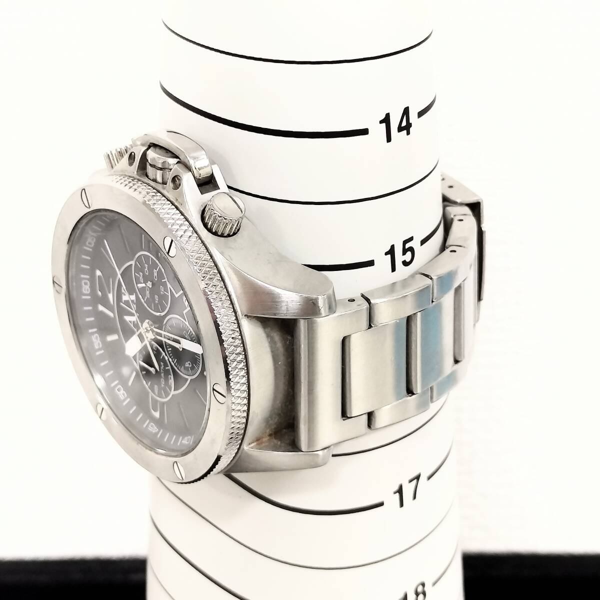 【F-14614】1円～ ARMANI EXCHANGE アルマーニ メンズ時計 AX1501 風防キズ有 不動品 ジャンク扱い AX エクスチェンジ_画像8