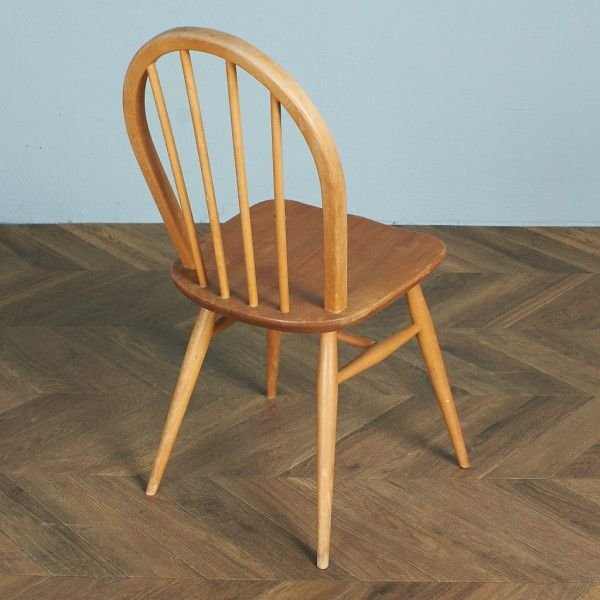 [63262]ercol スポーク 4本 フープバックチェア アーコール 椅子 ダイニングチェア 曲木椅子 エルム材 天然木 イギリス 英国 シンプル_画像2