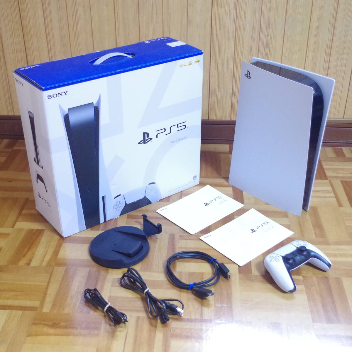 即発送可！即決！SONY PlayStation5 (CFI-1100A01) ディスクドライブ搭載 通常版/ソニー/PS5/本体/動作確認済/軽量/付属品すべてありお勧めの画像1